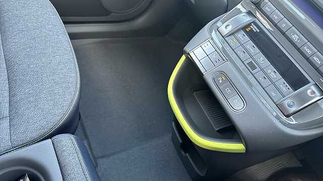 Hyundai Inster INSTER 85kW Cross 49kWh 5dr Auto