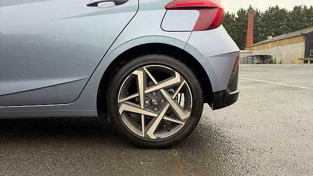 Hyundai I20 i20 5Dr HAT 1.0 T-gdi 100ps Ultimate DCT Meta Blue