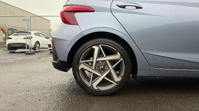 Hyundai I20 i20 5Dr HAT 1.0 T-gdi 100ps Ultimate DCT Meta Blue