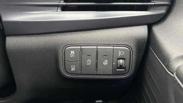 Hyundai I20 i20 5Dr HAT 1.0 T-gdi 100ps Ultimate DCT Meta Blue