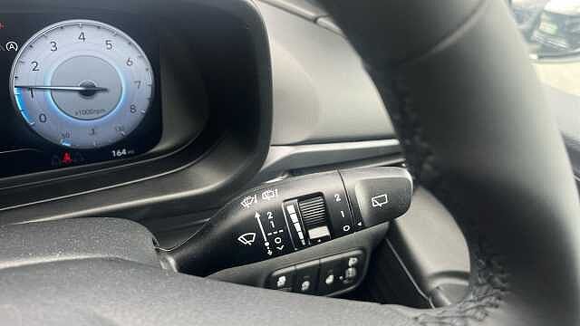 Hyundai BAYON Bayon HAT 1.0 T-gdi 90PS Black Line Meta Blue