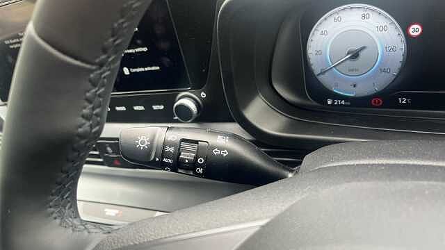 Hyundai BAYON Bayon HAT 1.0 T-gdi 90PS Black Line Meta Blue