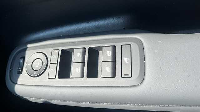 Hyundai Santa Fe SANTA FE 1.6 TGDi Plug-in Hybrid Premium 5dr 4WD Auto