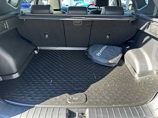 Hyundai TUCSON 1.6T Plug-in Hybrid Premium 5dr Auto atlas white