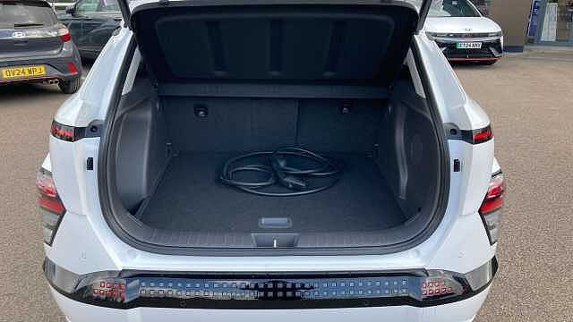 Hyundai KONA 160kW Ultimate 65kWh 5dr Auto Electric Hatchback White