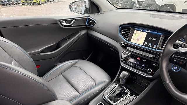 Hyundai IONIQ 1.6 GDi Plug-in Hybrid Premium SE 5dr DCT Hatchback