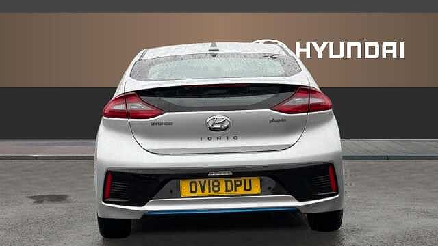 Hyundai IONIQ 1.6 GDi Plug-in Hybrid Premium SE 5dr DCT Hatchback
