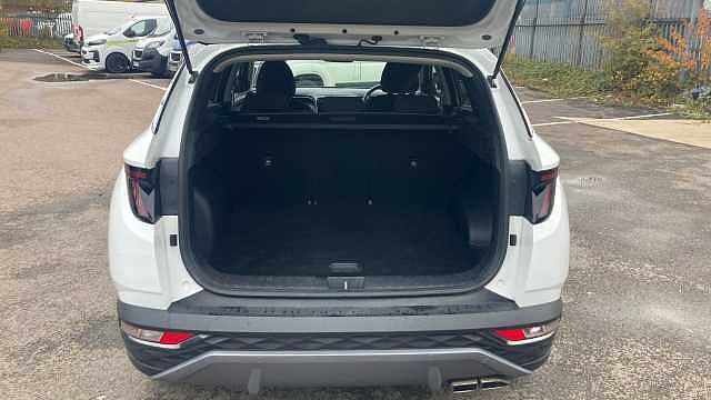 Hyundai TUCSON 1.6 TGDi Hybrid 230 Premium 5dr 2WD Auto Hybrid Estate White