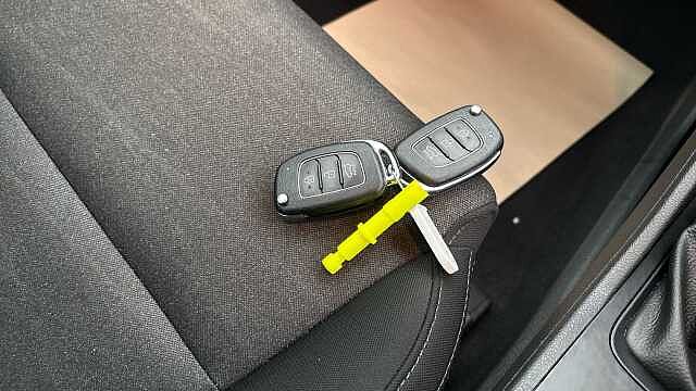 Hyundai TUCSON 1.6 GDi SE Nav 5dr 2WD Petrol Estate White