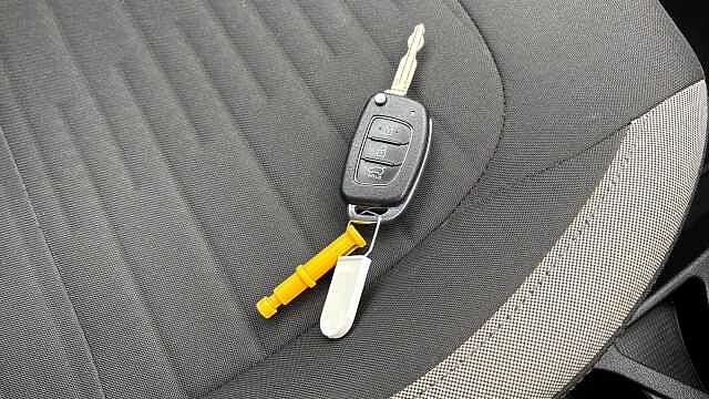 Hyundai I10 1.0 MPi SE Connect 5dr Petrol Hatchback Black