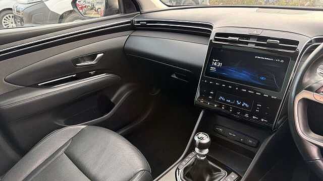 Hyundai TUCSON 1.6 TGDi Ultimate 5dr 2WD Petrol Estate Red