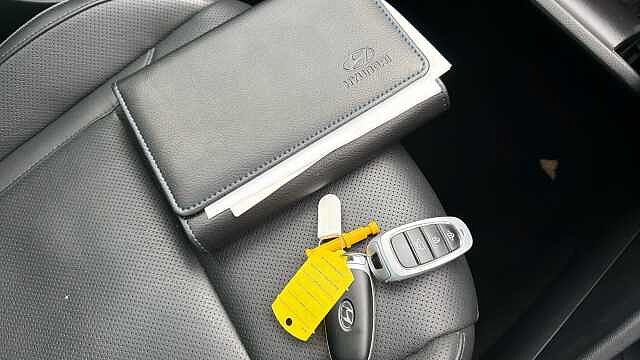 Hyundai TUCSON 1.6 TGDi Ultimate 5dr 2WD Petrol Estate Red