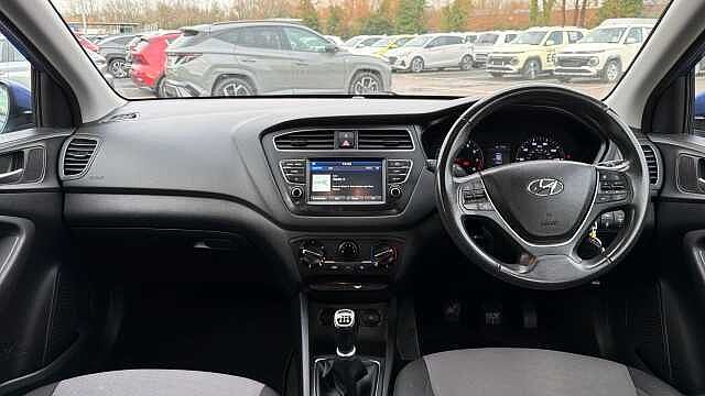 Hyundai i20 1.2 MPi SE 5dr Petrol Hatchback