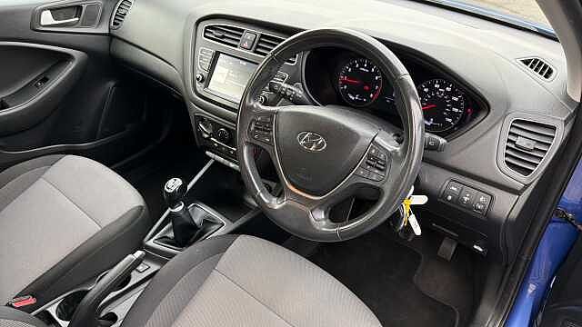 Hyundai i20 1.2 MPi SE 5dr Petrol Hatchback