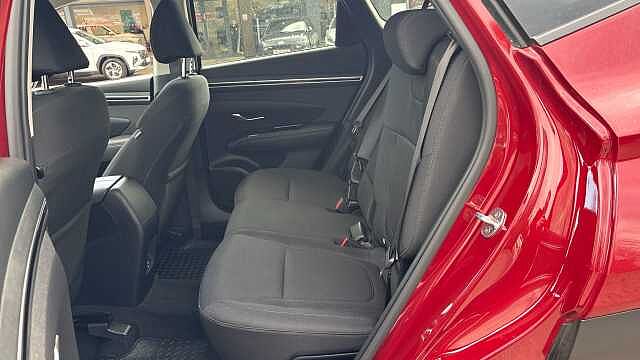 Hyundai TUCSON 1.6 TGDi 48V MHD SE Connect 5dr 2WD DCT Petrol Estate Red