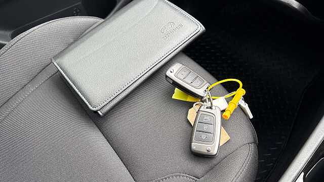 Hyundai TUCSON 1.6 TGDi 48V MHD SE Connect 5dr 2WD DCT Petrol Estate Red