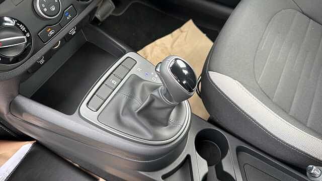 Hyundai I10 1.0 [63] Advance 5dr Auto [Nav] Petrol Hatchback Lumen Grey - Pearl