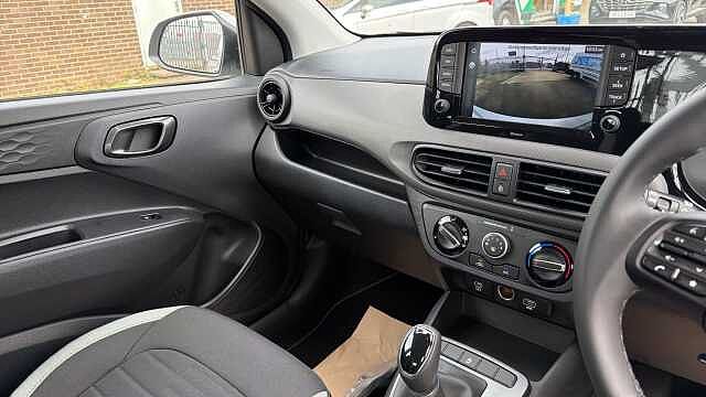 Hyundai I10 1.0 [63] Advance 5dr Auto [Nav] Petrol Hatchback Lumen Grey - Pearl