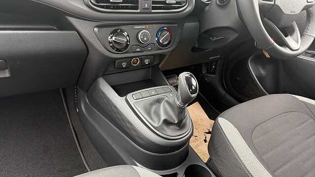 Hyundai i10 1.0 [63] Advance 5dr Auto [Nav] Petrol Hatchback