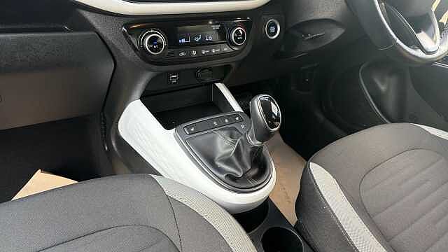 Hyundai i10 1.2 MPi Premium 5dr Auto Petrol Hatchback