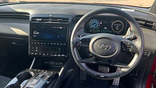 Hyundai TUCSON 1.6 TGDi Hybrid 230 N Line S 5dr 2WD Auto Hybrid Estate Red