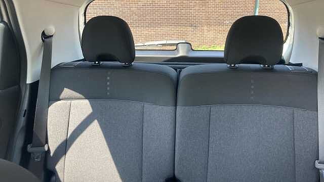 Hyundai INSTER 85kW 02 49kWh 5dr Auto Electric Hatchback