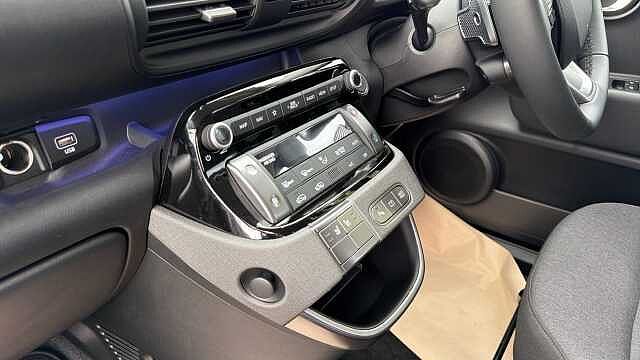 Hyundai INSTER 85kW 02 49kWh 5dr Auto Electric Hatchback