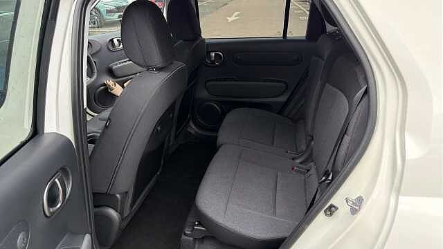 Hyundai INSTER 85kW 02 49kWh 5dr Auto Electric Hatchback