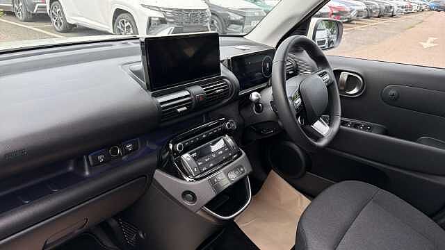 Hyundai INSTER 85kW 02 49kWh 5dr Auto Electric Hatchback