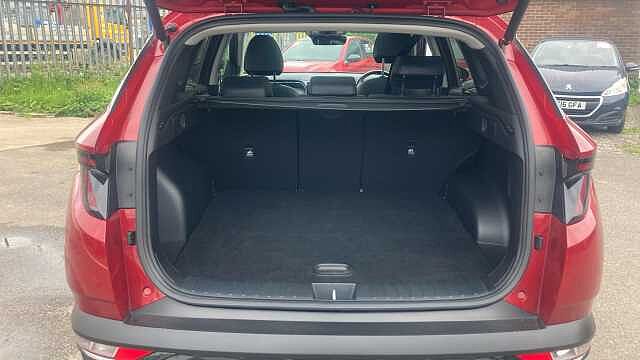 Hyundai TUCSON 1.6 TGDi Plug-in Hybrid Ultimate 5dr 4WD Auto Estate Red