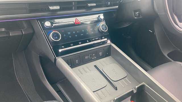 Hyundai SANTA FE 1.6 TGDi Plug-in Hybrid Calligraphy 5dr 4WD Auto Estate