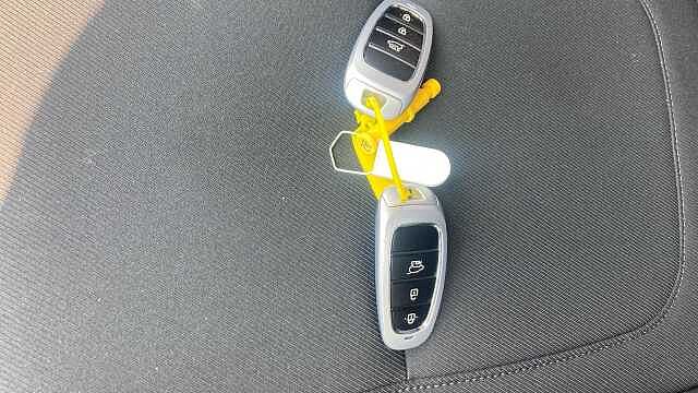 Hyundai TUCSON 1.6 TGDi Hybrid 230 Premium 5dr 2WD Auto Hybrid Estate Silver