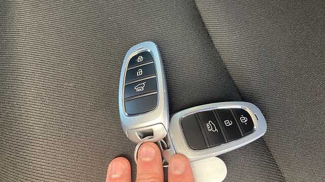 Hyundai TUCSON 1.6 TGDi 48V MHD Premium 5dr 2WD DCT Petrol Estate