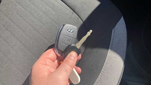 Hyundai I10 1.2 MPi SE Connect 5dr Petrol Hatchback White