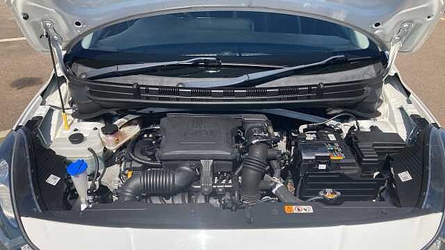 Hyundai I10 1.2 MPi SE Connect 5dr Petrol Hatchback White