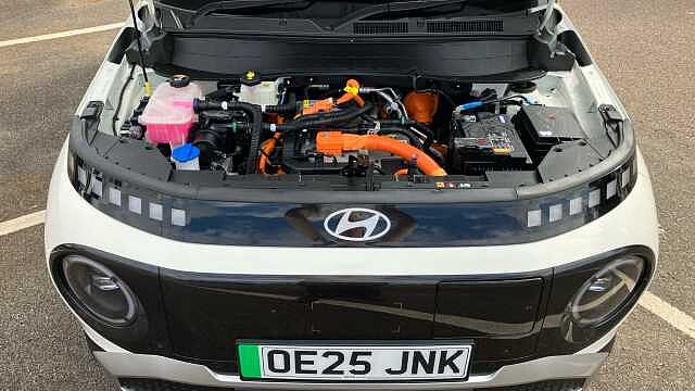 Hyundai INSTER 85kW 02 49kWh 5dr Auto Electric Hatchback