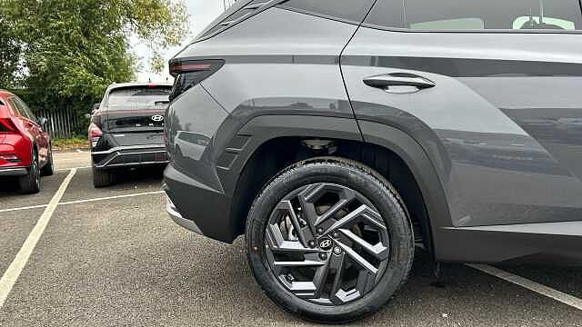 Hyundai TUCSON 1.6T 239 Hybrid Black Line 5dr Auto Hybrid Estate