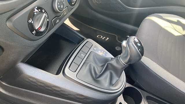 Hyundai i10 1.0 MPi SE Connect 5dr Auto Petrol Hatchback