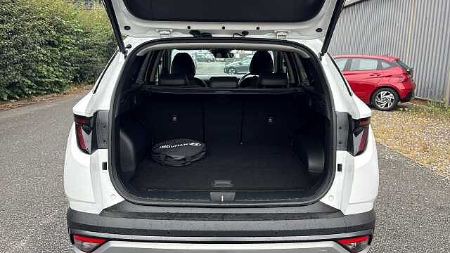 Hyundai TUCSON 1.6T Plug-in Hybrid Premium 5dr 4WD Auto Estate