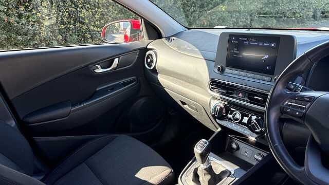 Hyundai KONA 1.0 TGDi 48V MHEV SE Connect 5dr Petrol Hatchback