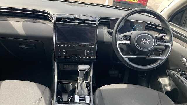Hyundai TUCSON 1.6 TGDi 48V MHD SE Connect 5dr 2WD DCT Petrol Estate Brown