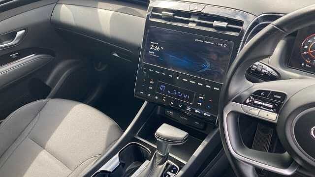 Hyundai TUCSON 1.6 TGDi 48V MHD SE Connect 5dr 2WD DCT Petrol Estate Brown