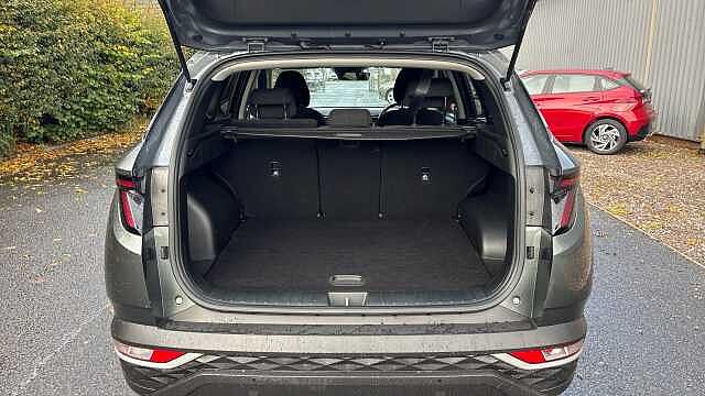 Hyundai TUCSON 1.6 TGDi Hybrid 230 SE Connect 5dr 2WD Auto Hybrid Estate Grey