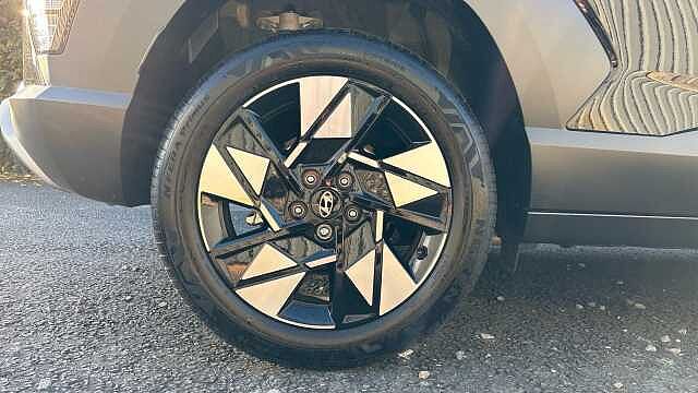 Hyundai KONA 1.6 Hybrid 129 Advance 5dr DCT Hybrid Hatchback Black