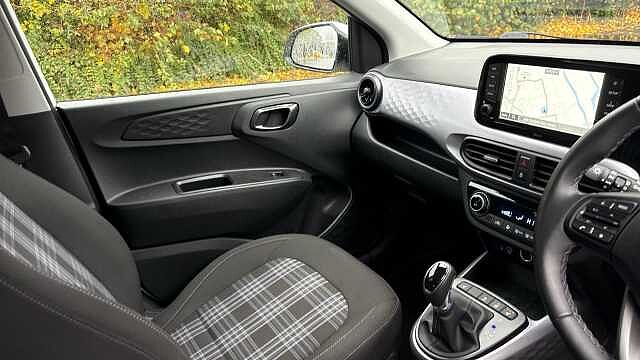 Hyundai I10 1.0 [63] Premium 5dr Auto [Nav] Petrol Hatchback White