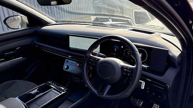 Hyundai TUCSON 1.6T Hybrid N Line S 5dr 4WD Auto Hybrid Estate Black