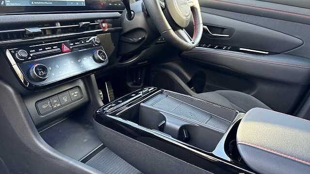 Hyundai TUCSON 1.6T Hybrid N Line S 5dr 4WD Auto Hybrid Estate Black