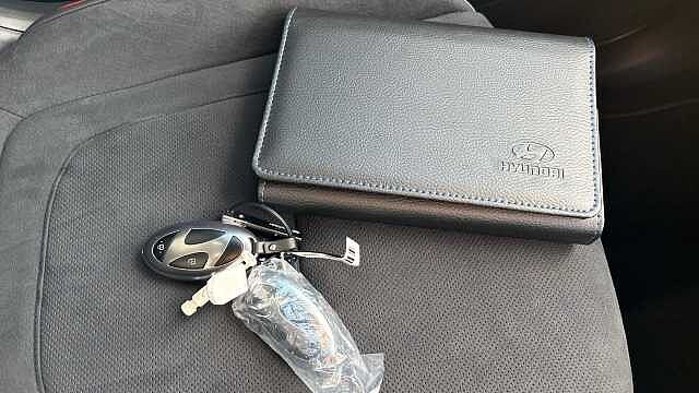 Hyundai TUCSON 1.6T Hybrid N Line S 5dr 4WD Auto Hybrid Estate Black