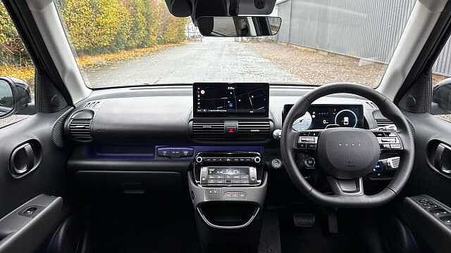 Hyundai INSTER 85kW 02 49kWh 5dr Auto Electric Hatchback Abyss Black - Pearl