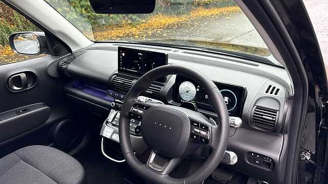 Hyundai INSTER 85kW 02 49kWh 5dr Auto Electric Hatchback Abyss Black - Pearl